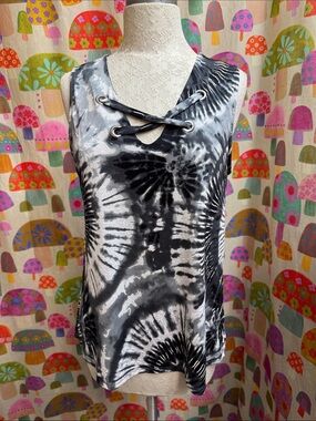 Emi & Joe Tank Top. Medium